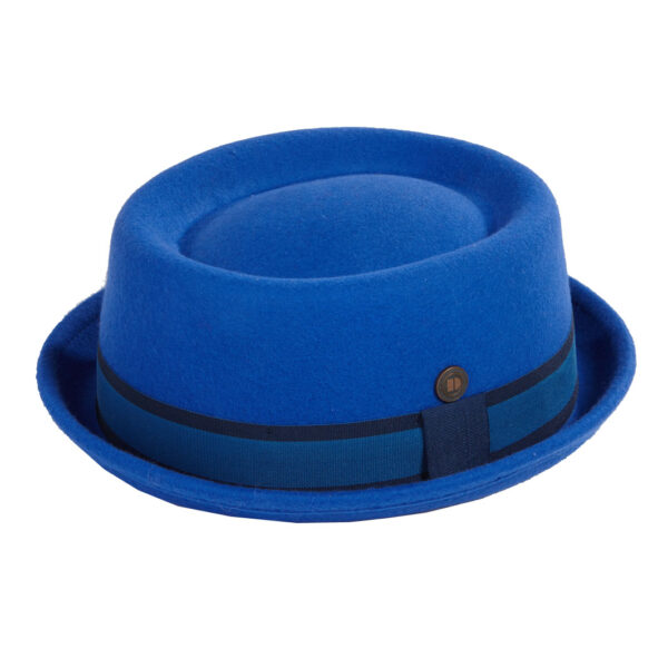 Leo blue 1