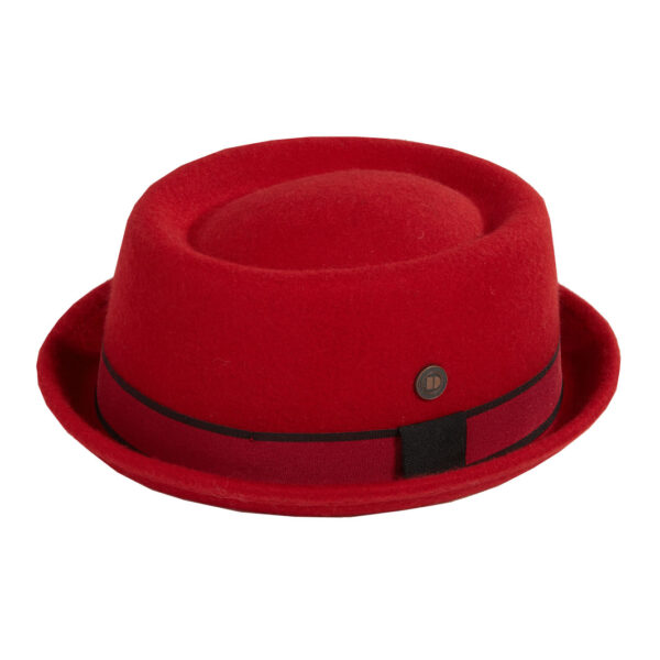 Leo red 1